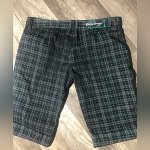 Billabong y2k womens Board shorts size 12 Green Plaid Bermuda Surf Beach